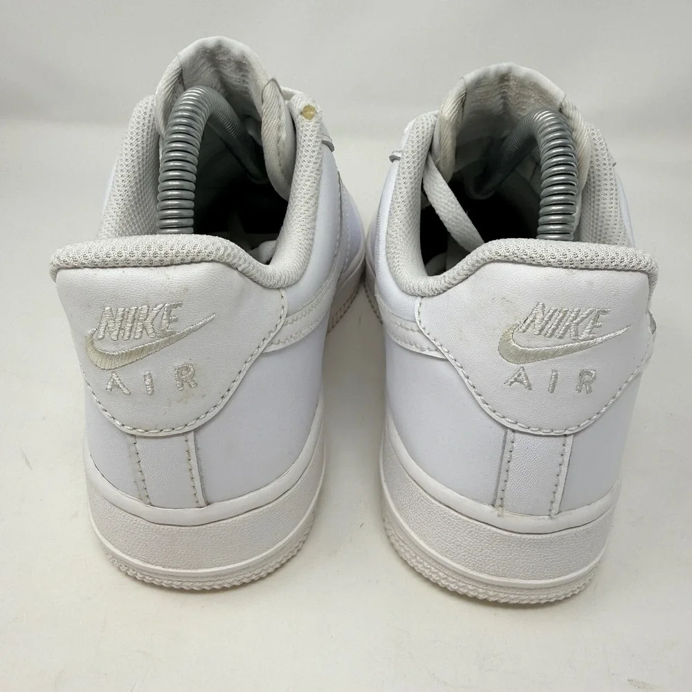Nike Air Force 1 07 Womens White Low Top Sneakers DD8959-100 Size 7.5